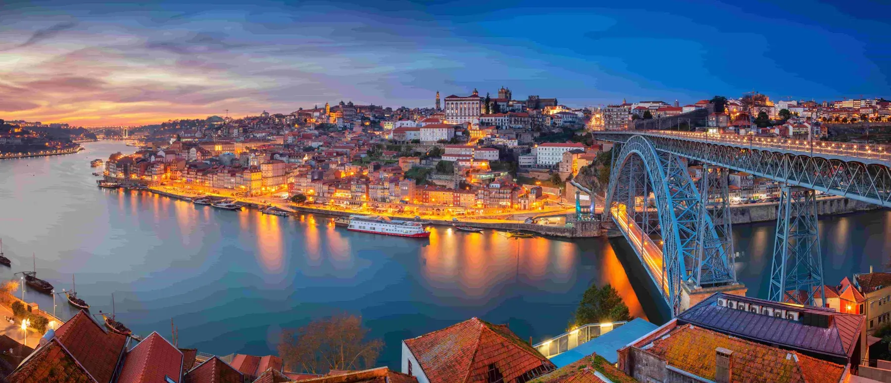 Ribeira do Porto junto ao Rio Douro, Portugal