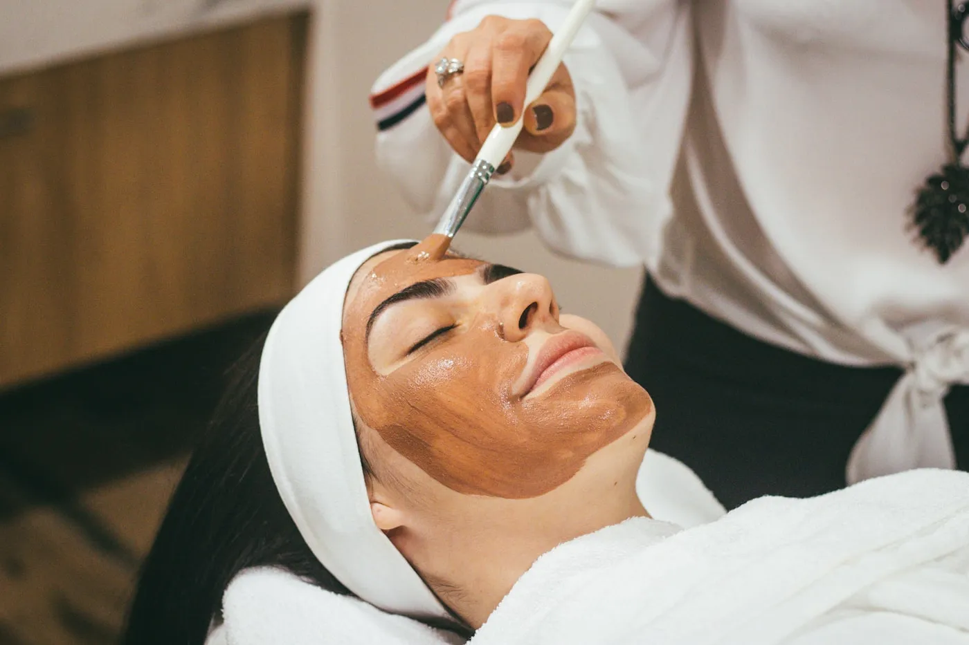 Sala de massagem profissional e tranquila